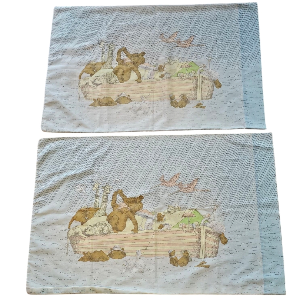 VTG Rare 70's Cannon Monticello Ray Cruz Noah's Ark Set of Standard Pillowcases